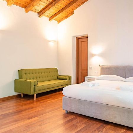 Appartamento Le Guglie In Piazza Castello - Centro Storico 米兰 外观 照片